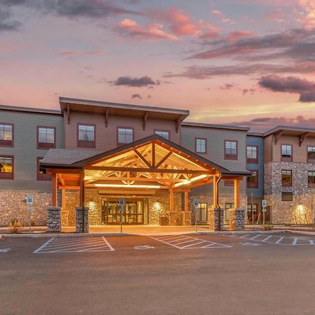 Cambria Hotel Lake Placid - Lakeside Resort Exterior photo