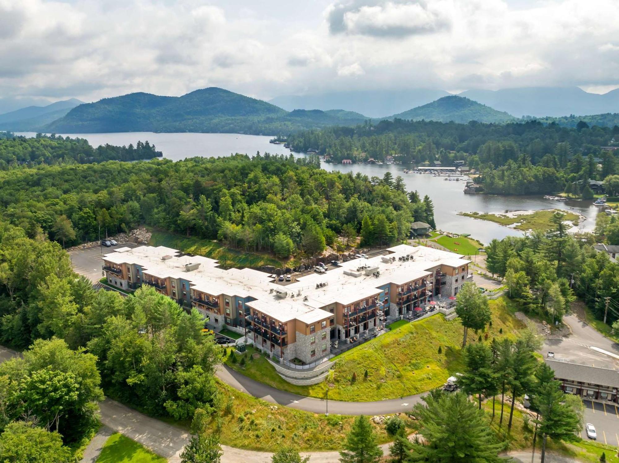 Cambria Hotel Lake Placid - Lakeside Resort Exterior photo