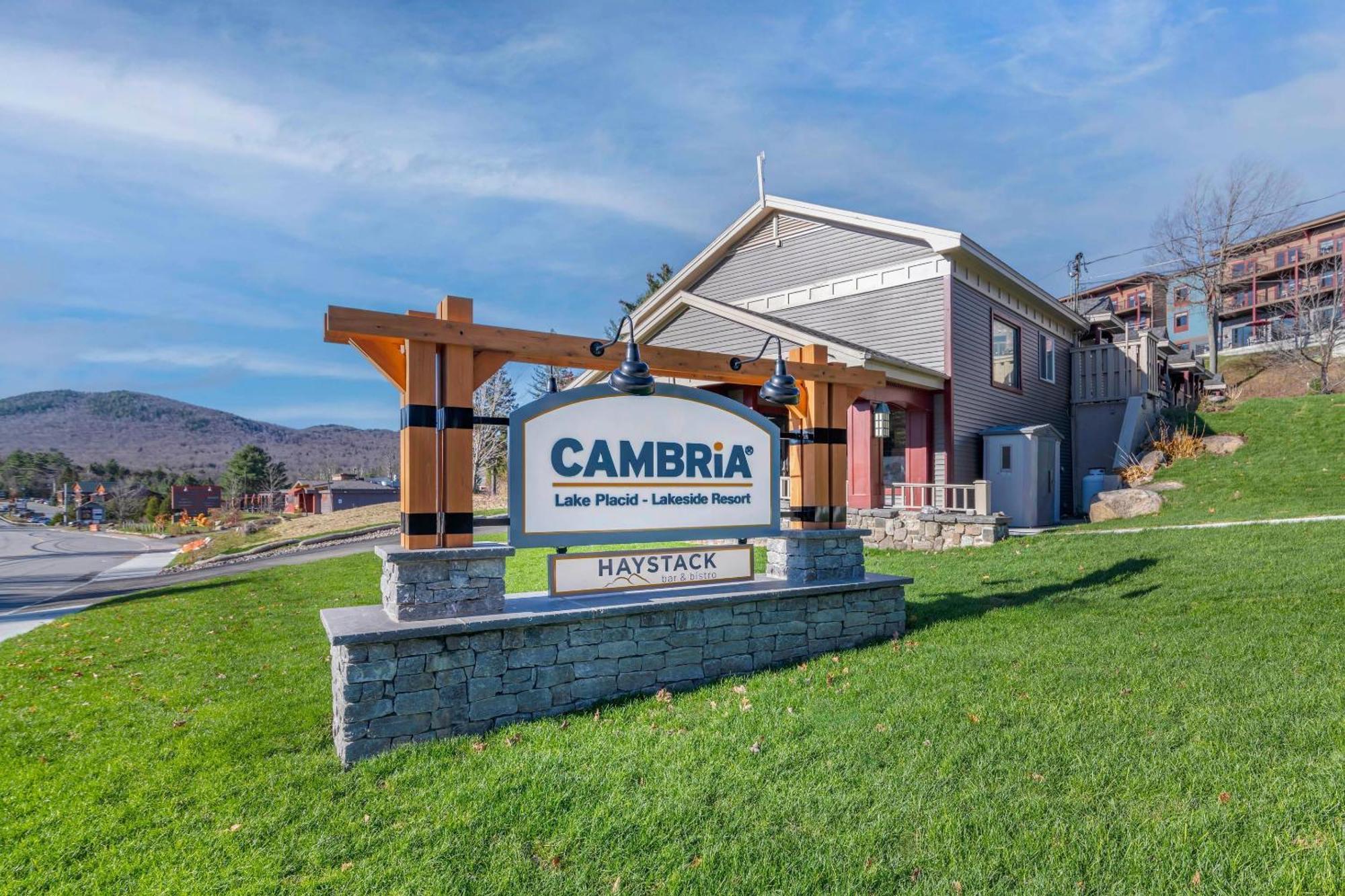 Cambria Hotel Lake Placid - Lakeside Resort Exterior photo